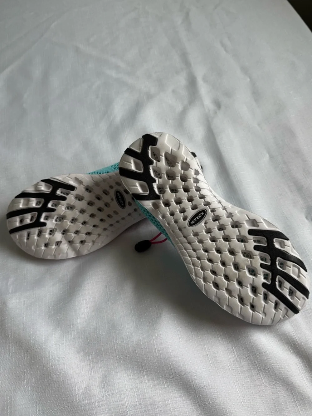 Water Shoes - Kid's Xdrain Classic Knit - Big Kid Size 5